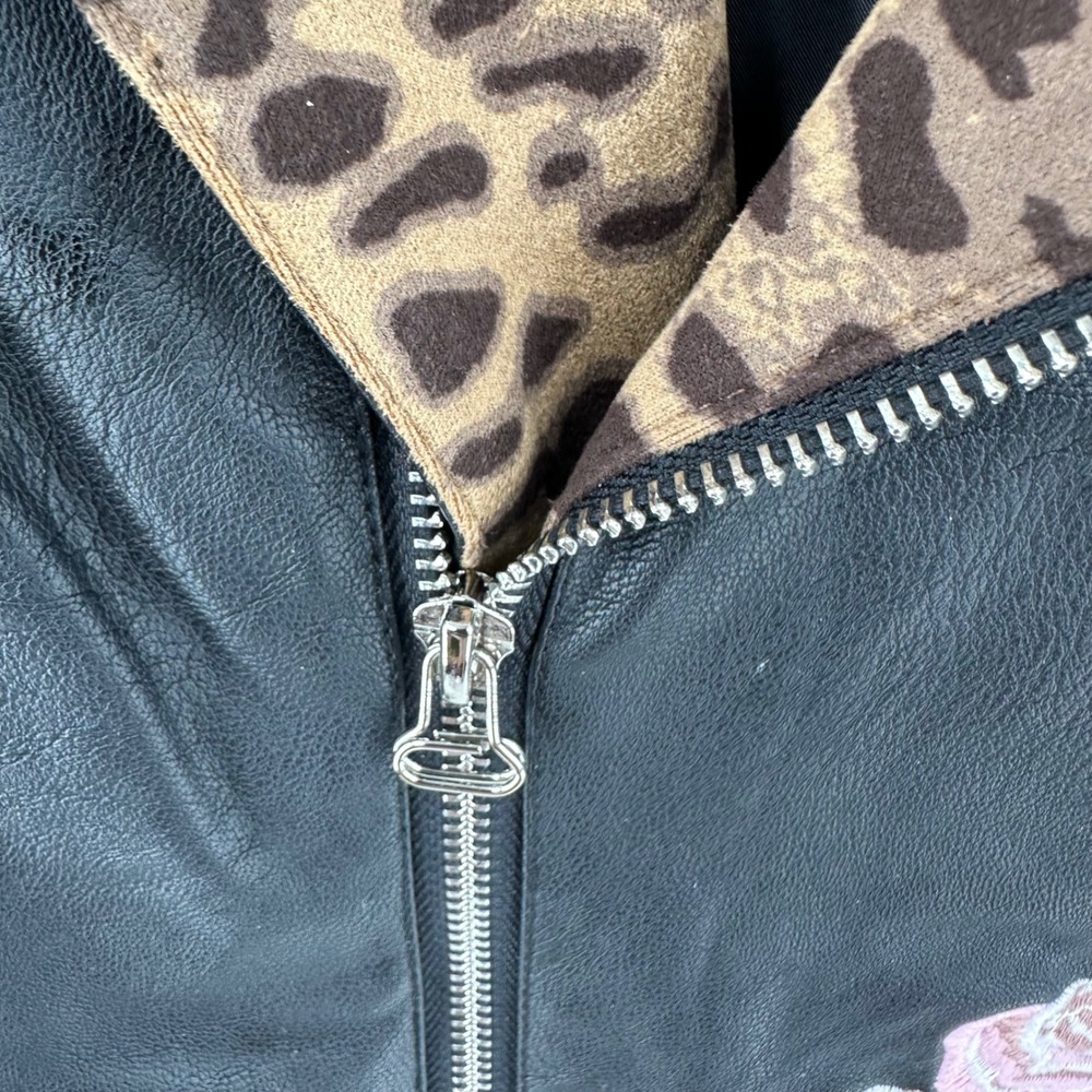 Allure by Julia K Womens XL‎ Black Faux Leather Moto Jacket Leopard Rose Floral - Picture 14 of 15